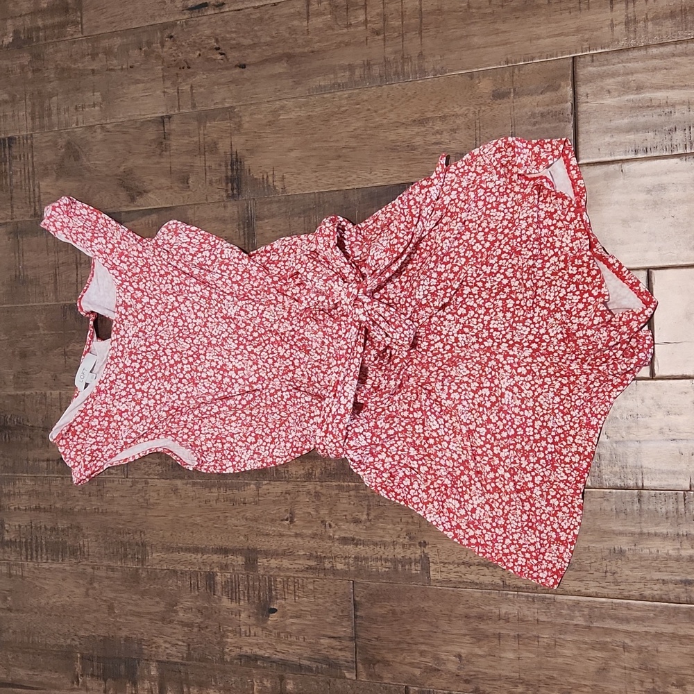 Floral print LOFT shorts romper Medium tie wasit